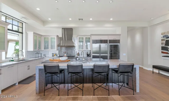 $19,995 | 2 Biltmore Estates Drive, Unit 101, Phoenix, AZ 85016