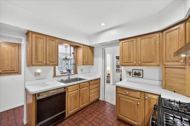 $569,900 | 2218 Mt View Avenue, Minneapolis, MN 55405