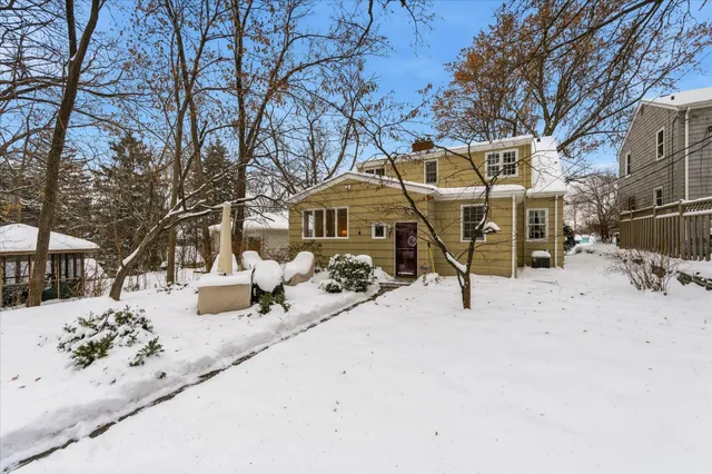 $569,900 | 2218 Mt View Avenue, Minneapolis, MN 55405