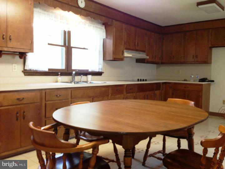 1071 Slotter Road Perkasie, PA 18944 - Photo 8 of 13