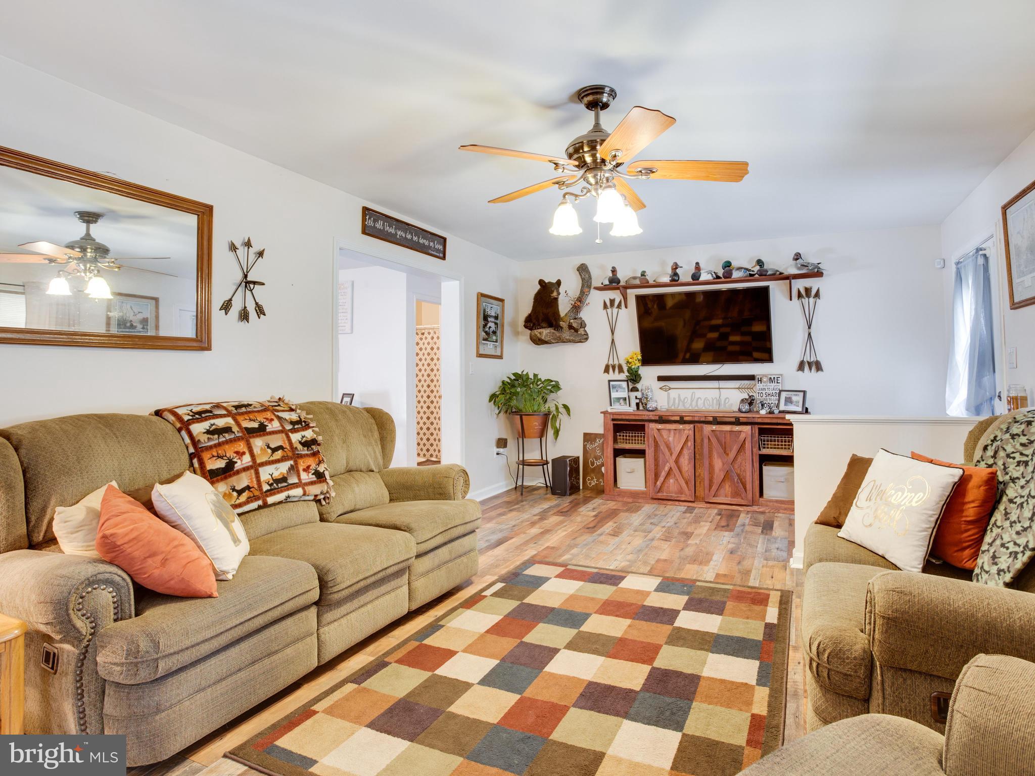 10390 Breeden Road Lusby, MD 20657 - Photo 22 of 23 Living Room