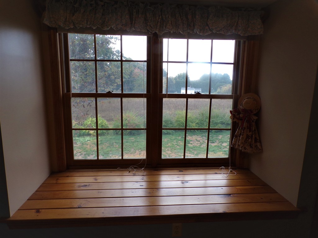 52 Cronin Hill Road Hatfield, MA 01038 - Photo 15 of 26 Gallery Image 15