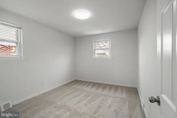 $299,999 | 202 Green Street, Holmes, PA 19043