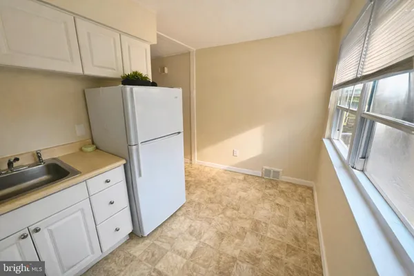 $299,999 | 202 Green Street, Holmes, PA 19043