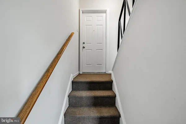 $299,999 | 202 Green Street, Holmes, PA 19043