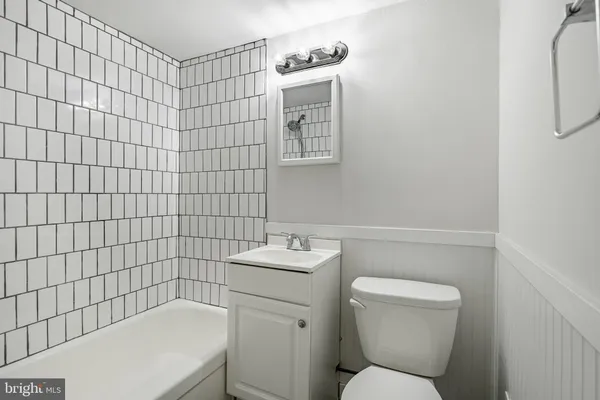 $299,999 | 202 Green Street, Holmes, PA 19043