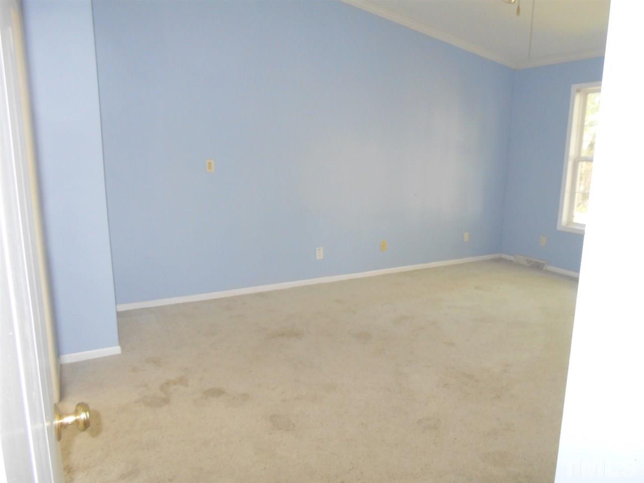 1105 Lexington Farm Road Apex, NC 27502 - Photo 6 of 13 Gallery Image 6
