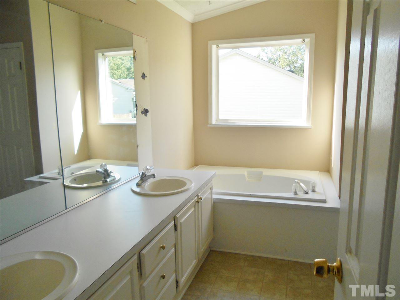 1105 Lexington Farm Road Apex, NC 27502 - Photo 7 of 13 Gallery Image 7