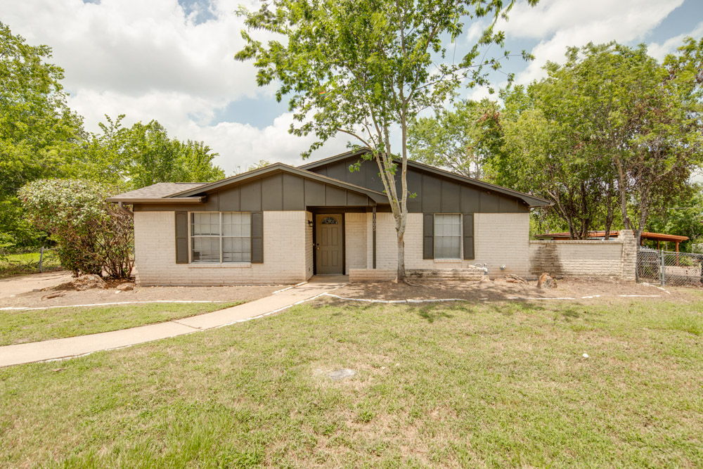 1005 Winding Road College Station, TX 77840 - Photo 2 of 19