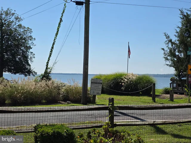 $650,000 | 6021 Melbourne Avenue, Deale, MD 20751