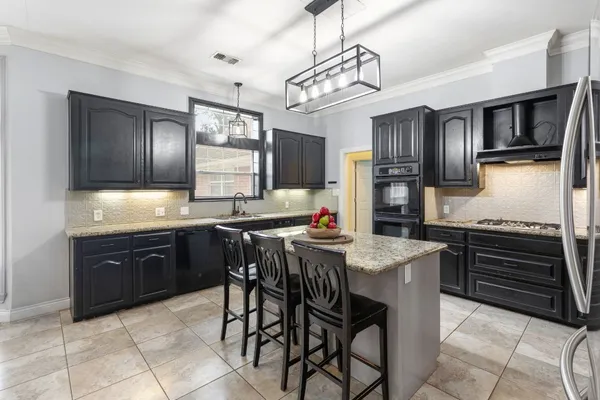 $650,000 | 3905 North Briarwood Drive, Brenham, TX 77833