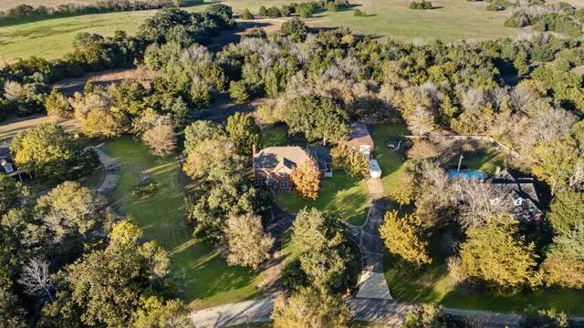 $665,000 | 3905 North Briarwood Drive, Brenham, TX 77833