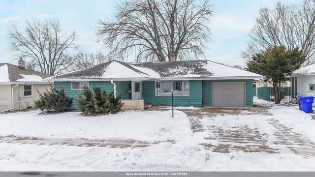$274,900 | 1201 West Brewster Street, Appleton, WI 54914