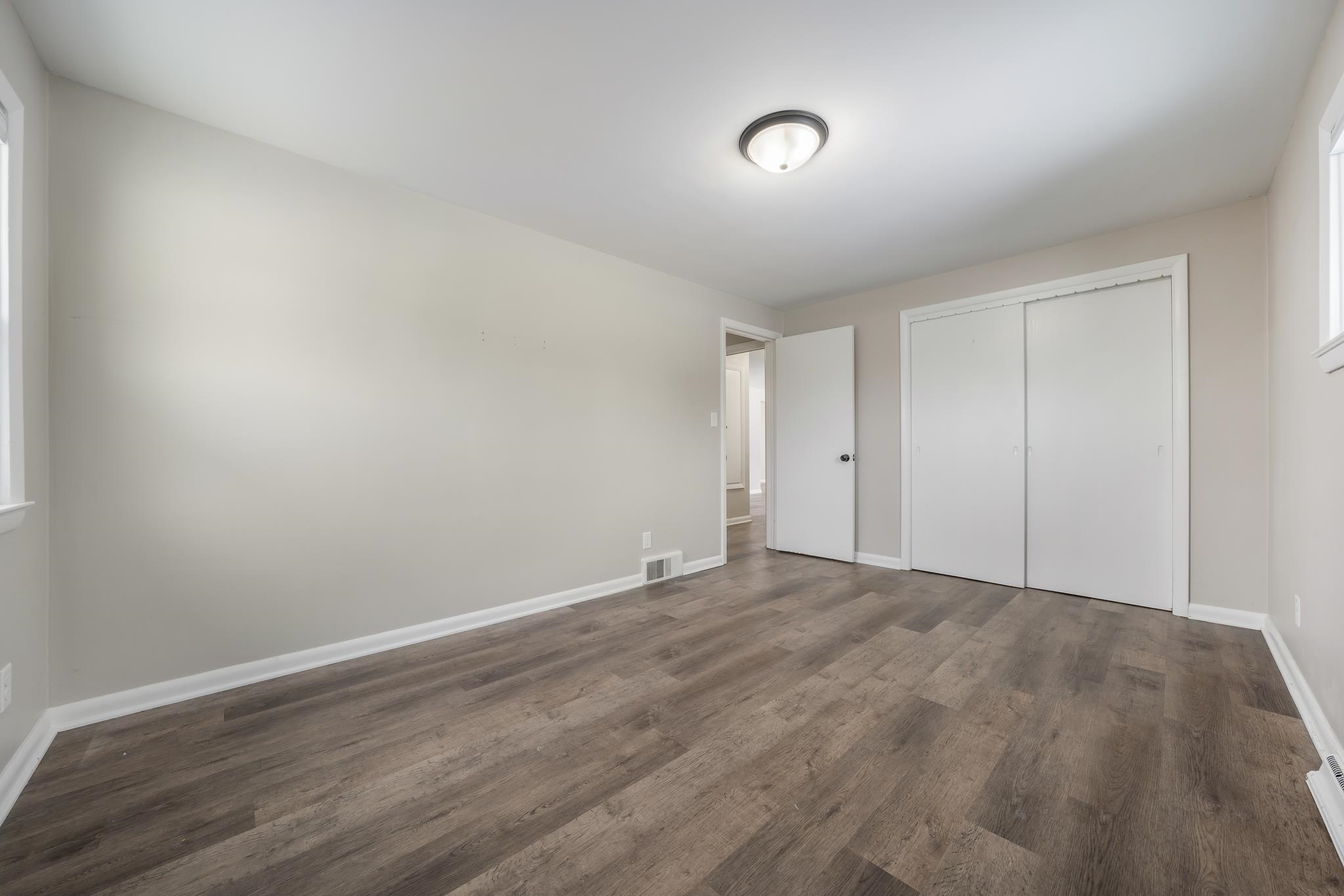 1201 West Brewster Street Appleton, WI 54914 - Photo 11 of 46