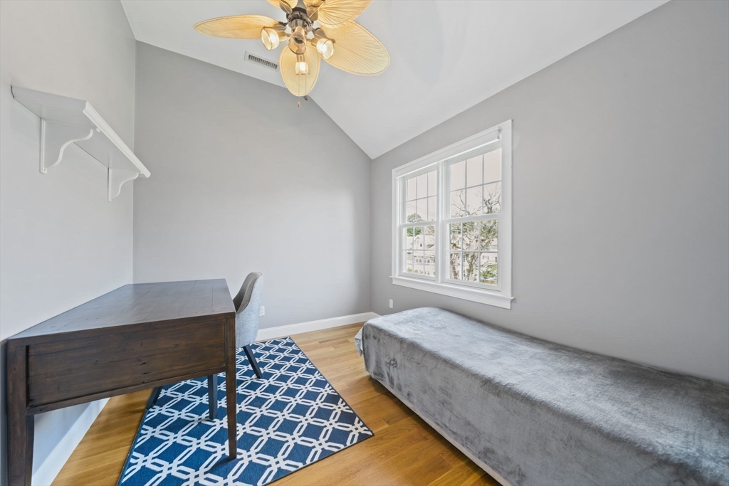 15 Bacon Street, Unit 2 Waltham, MA 02451 - Photo 11 of 18