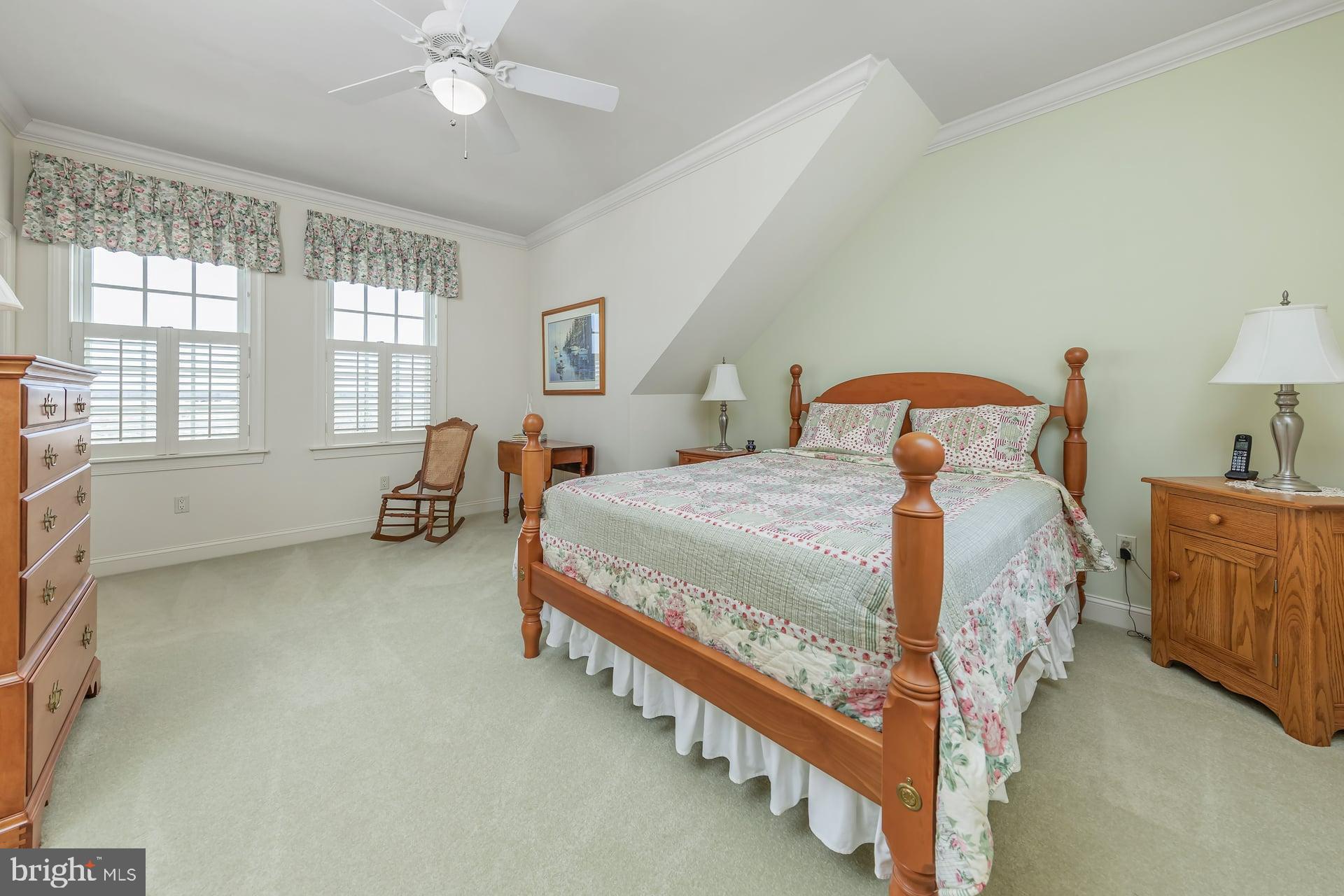 1880 East Buckshutem Road Millville, NJ 08332 - Photo 21 of 41 Guest Bedroom