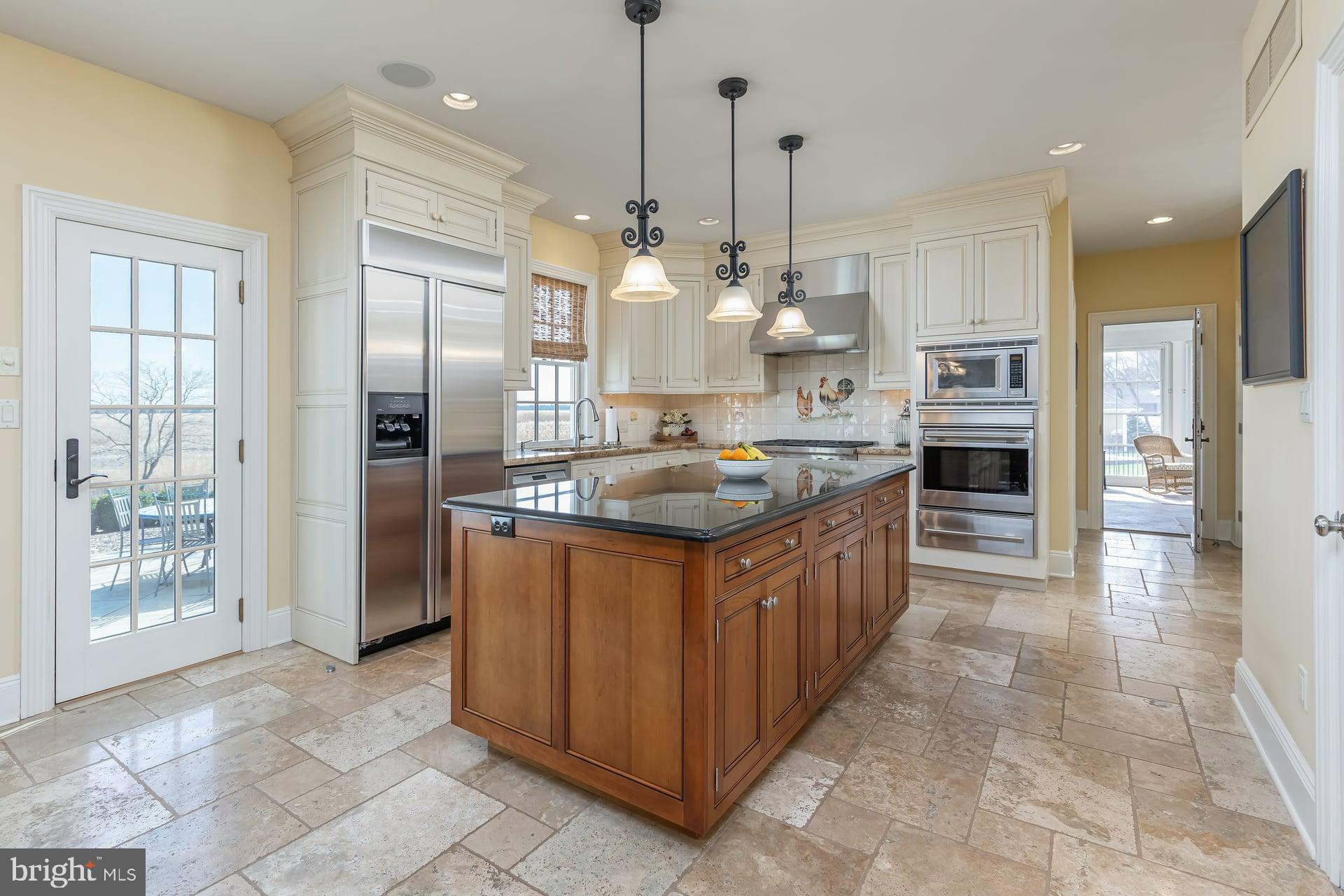 1880 East Buckshutem Road Millville, NJ 08332 - Photo 7 of 41 Black Absolute Granite - Kitchen