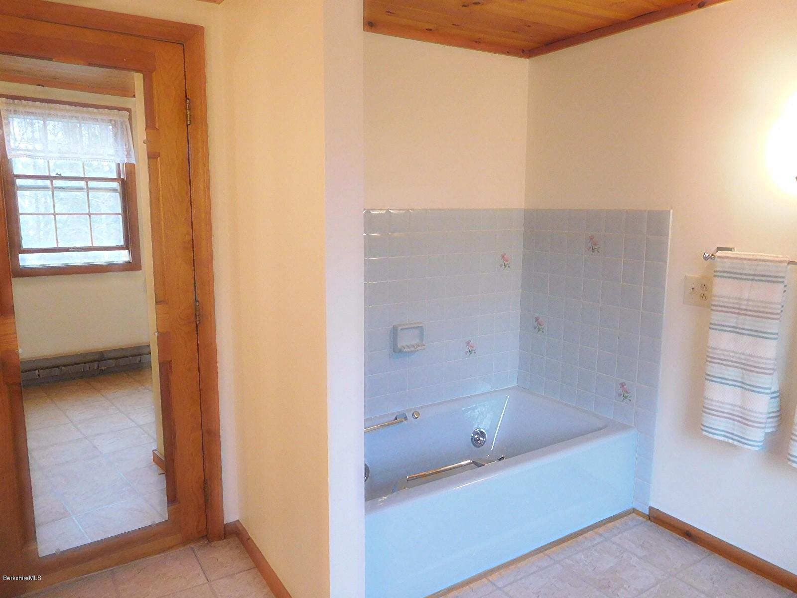 126 George Schnopp Road Hinsdale, MA 01235 - Photo 20 of 32 18--bath(2)
