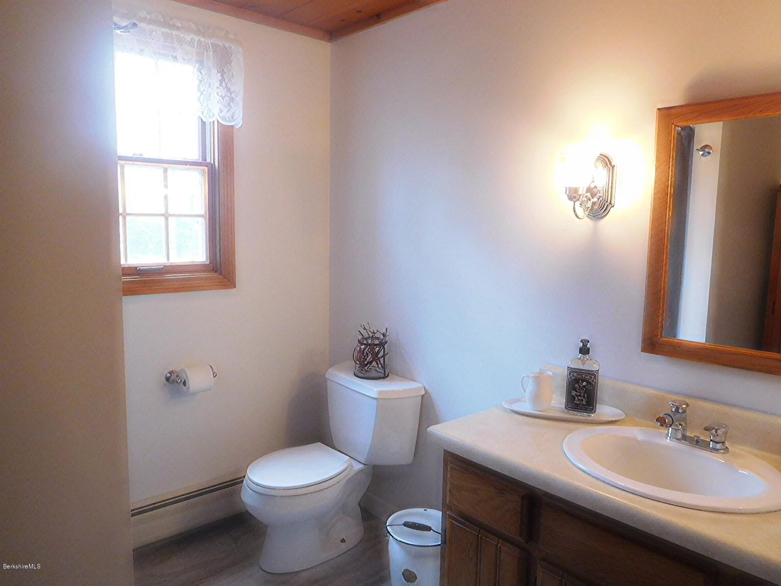 126 George Schnopp Road Hinsdale, MA 01235 - Photo 21 of 32 19---bath (2)