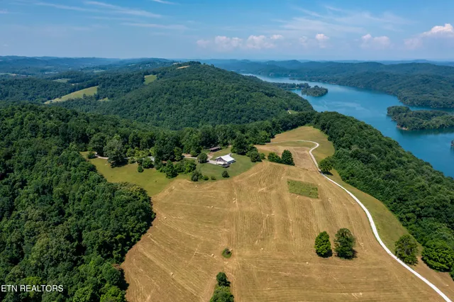 $5,500,000 | 6485 Maynardville Highway, Maynardville, TN 37807