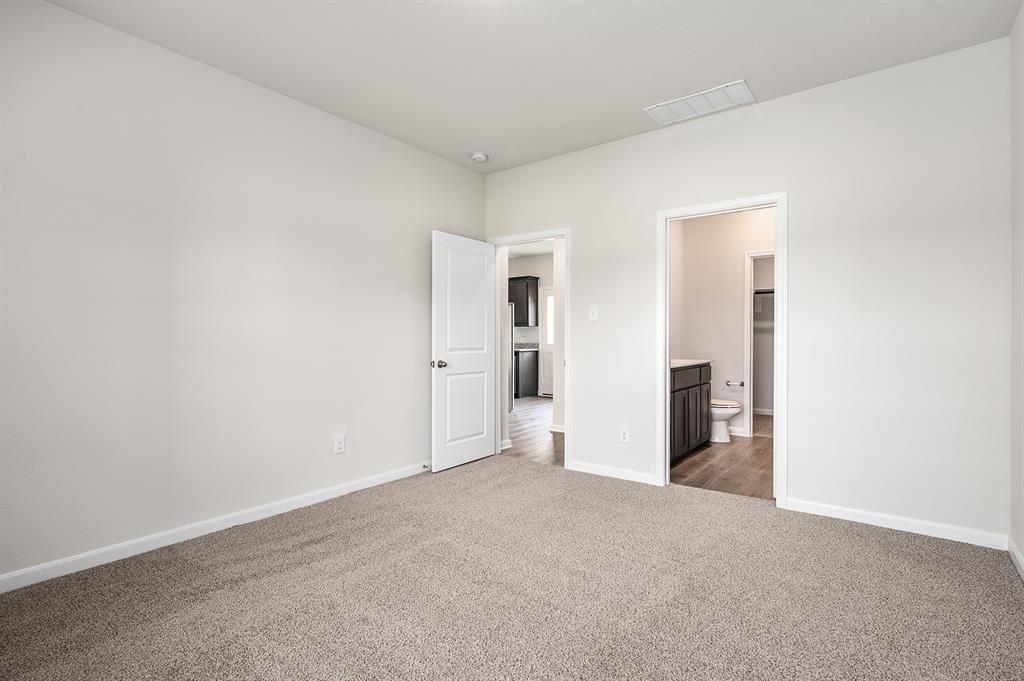 6326 Emerald Tree Lane Dallas, TX 75241 - Photo 14 of 20 a view of empty room