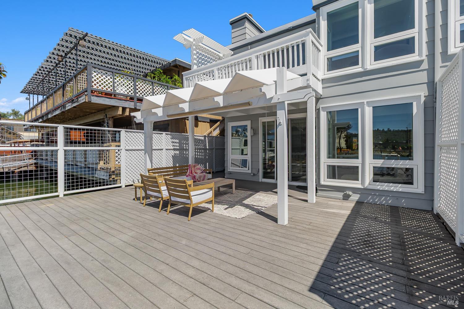 22 Mooring Road San Rafael, CA 94901 - Photo 16 of 75 Gallery Image 16