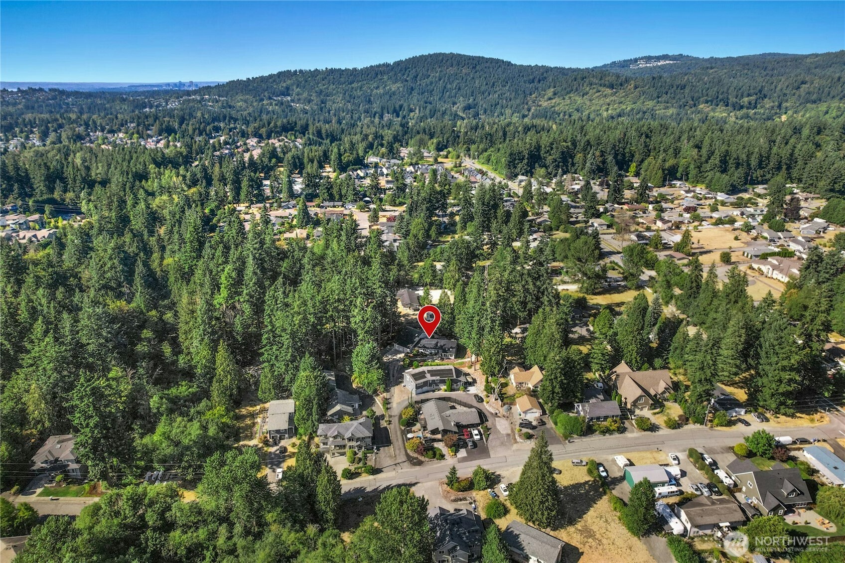 5508 Northeast 10th Street Renton, WA 98059 - Photo 36 of 40 an aerial view of a town with residential houses
