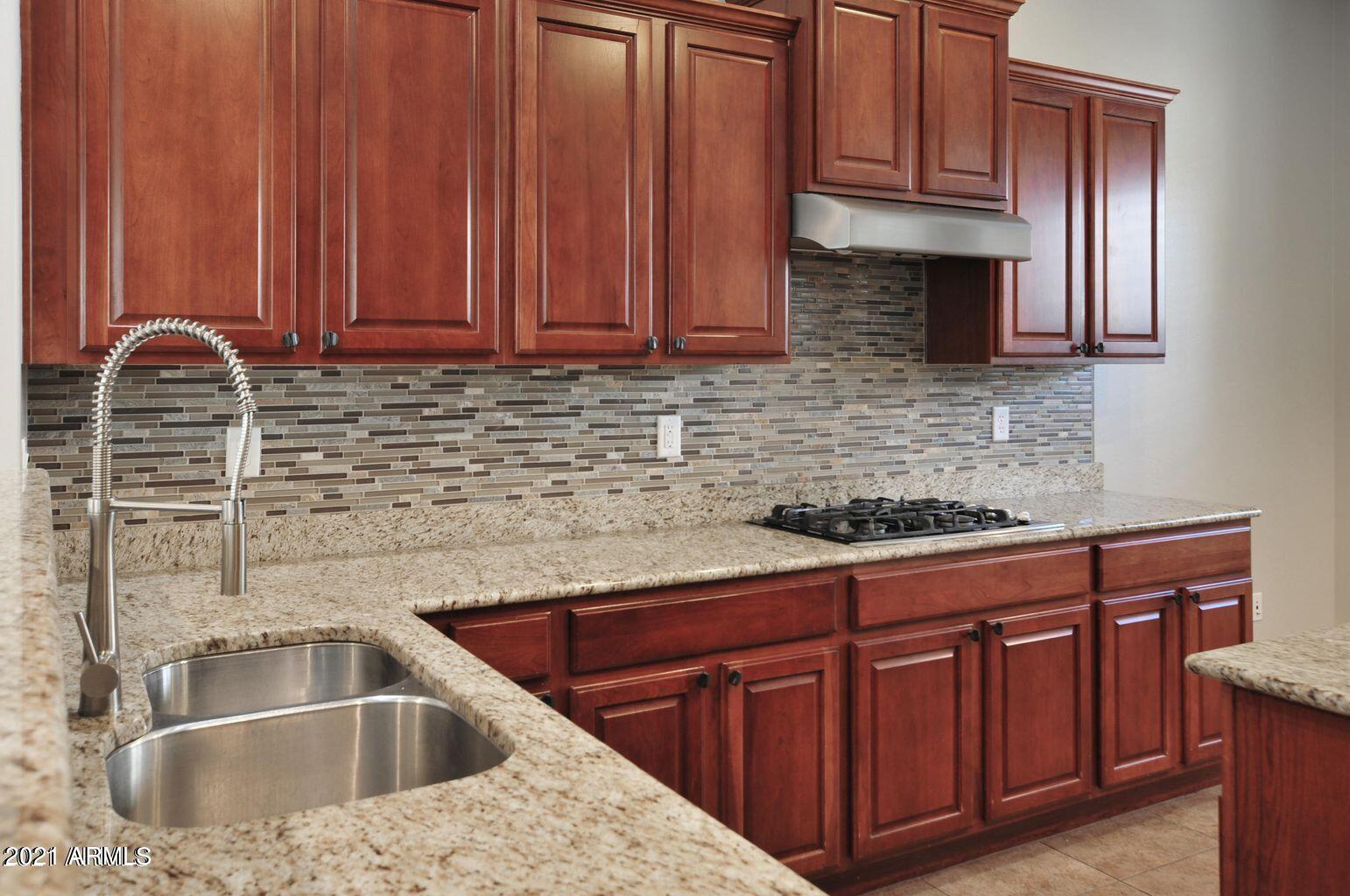 2851 North Riley Road Buckeye, AZ 85396 - Photo 13 of 46 20210206043842169559000000-o