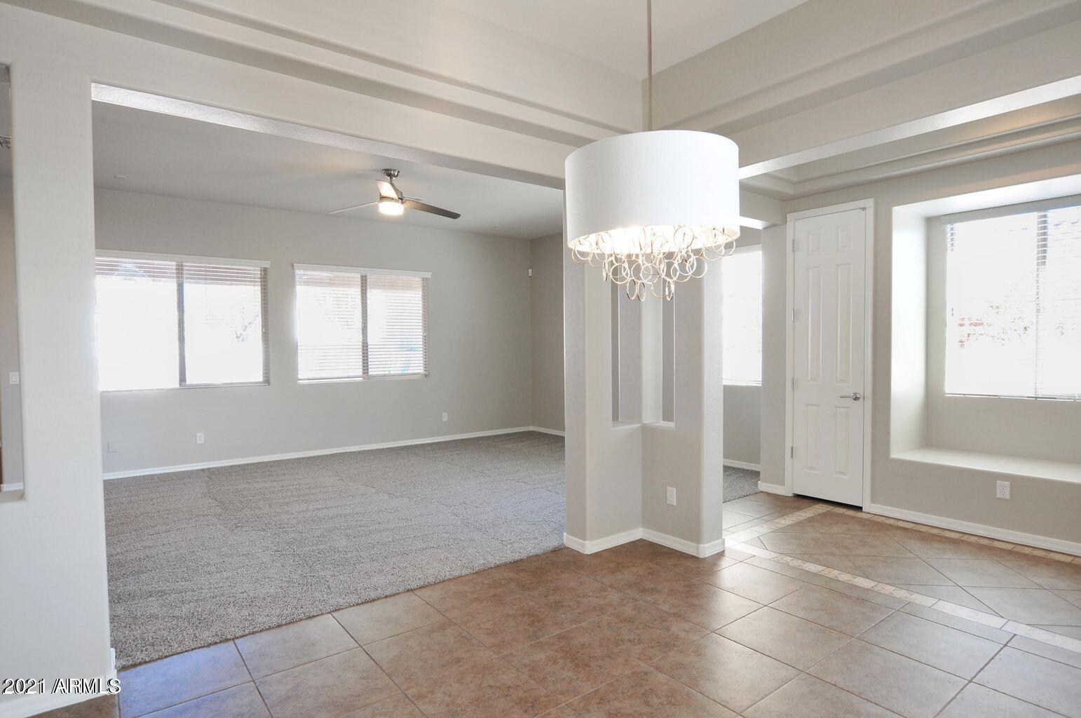 2851 North Riley Road Buckeye, AZ 85396 - Photo 4 of 46 20210206043741802653000000-o