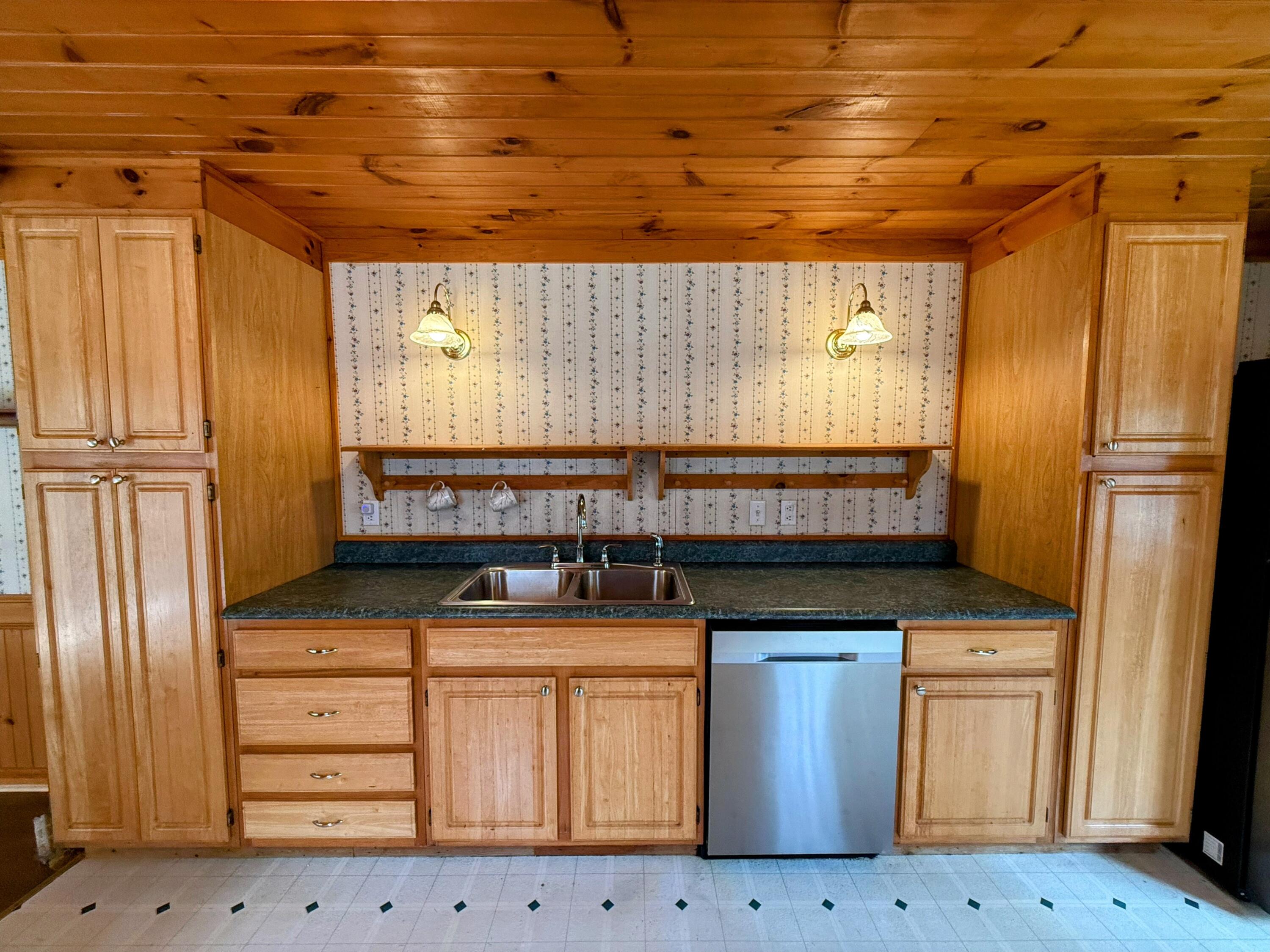 65 Pine Ridge Road Cushing, ME 04563 - Photo 15 of 29 kitchen