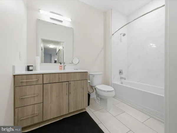 $3,200 | 145 Riverhaven Drive, Unit 214, Oxon Hill, MD 20745