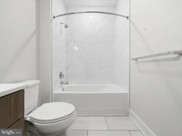 $3,200 | 145 Riverhaven Drive, Unit 214, Oxon Hill, MD 20745