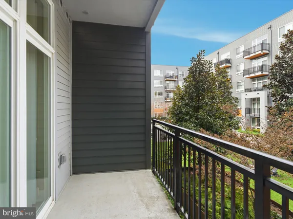 $3,200 | 145 Riverhaven Drive, Unit 214, Oxon Hill, MD 20745
