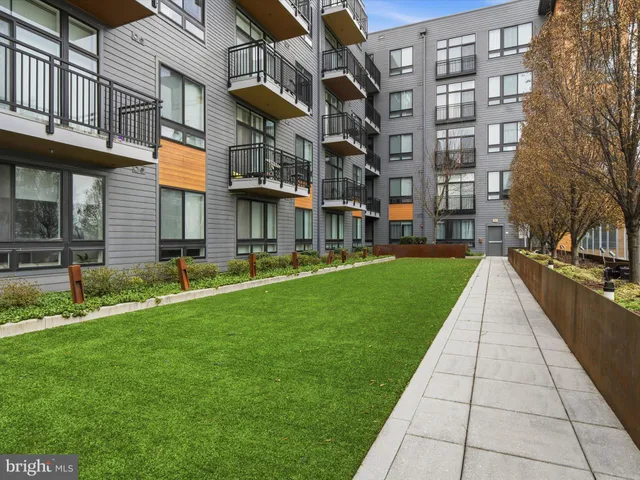 $3,200 | 145 Riverhaven Drive, Unit 214, Oxon Hill, MD 20745