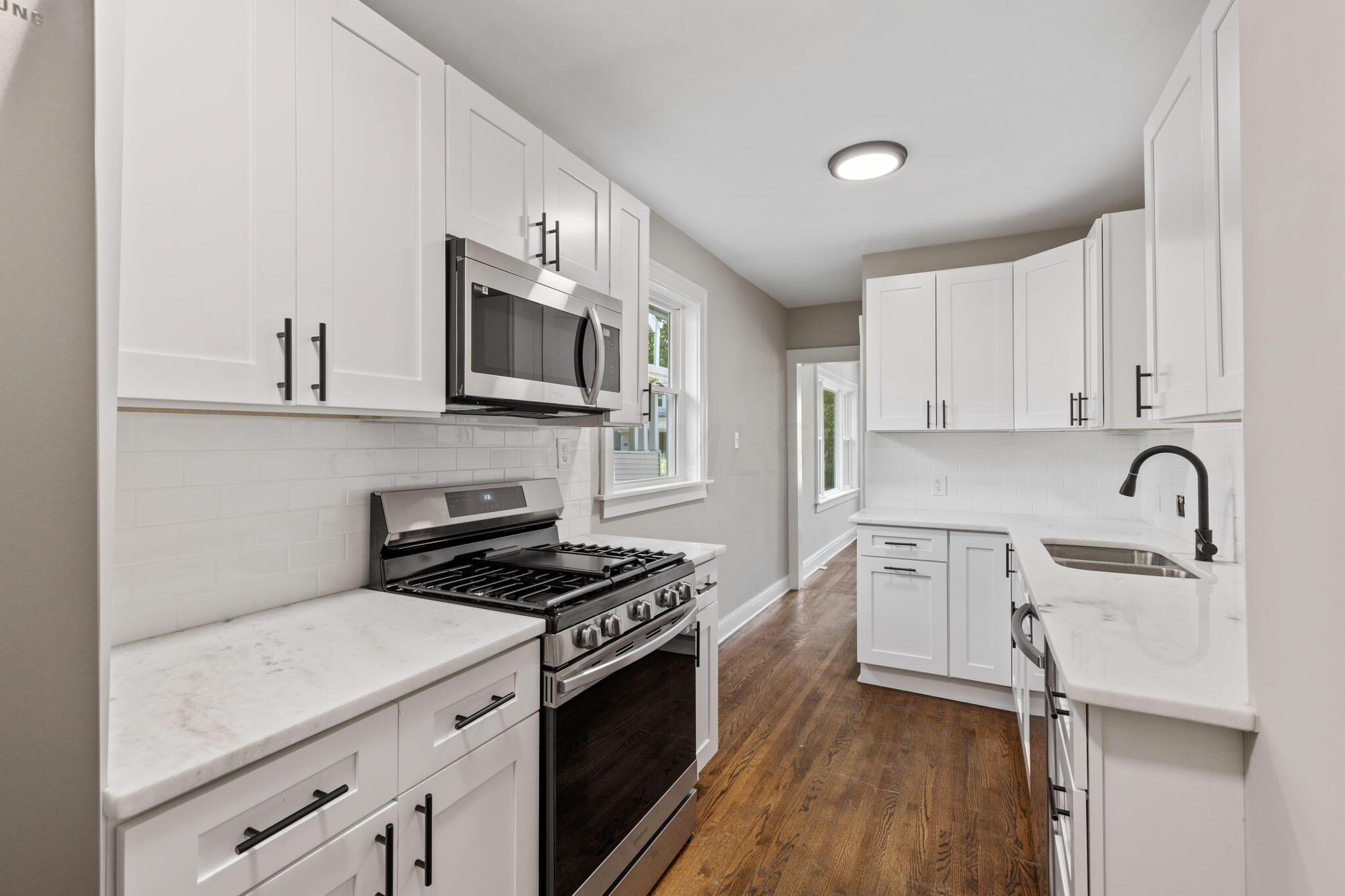 80 East Pacemont Road Columbus, OH 43202 - Photo 15 of 23 2023-6-1 80 E Pacemont Rd 17