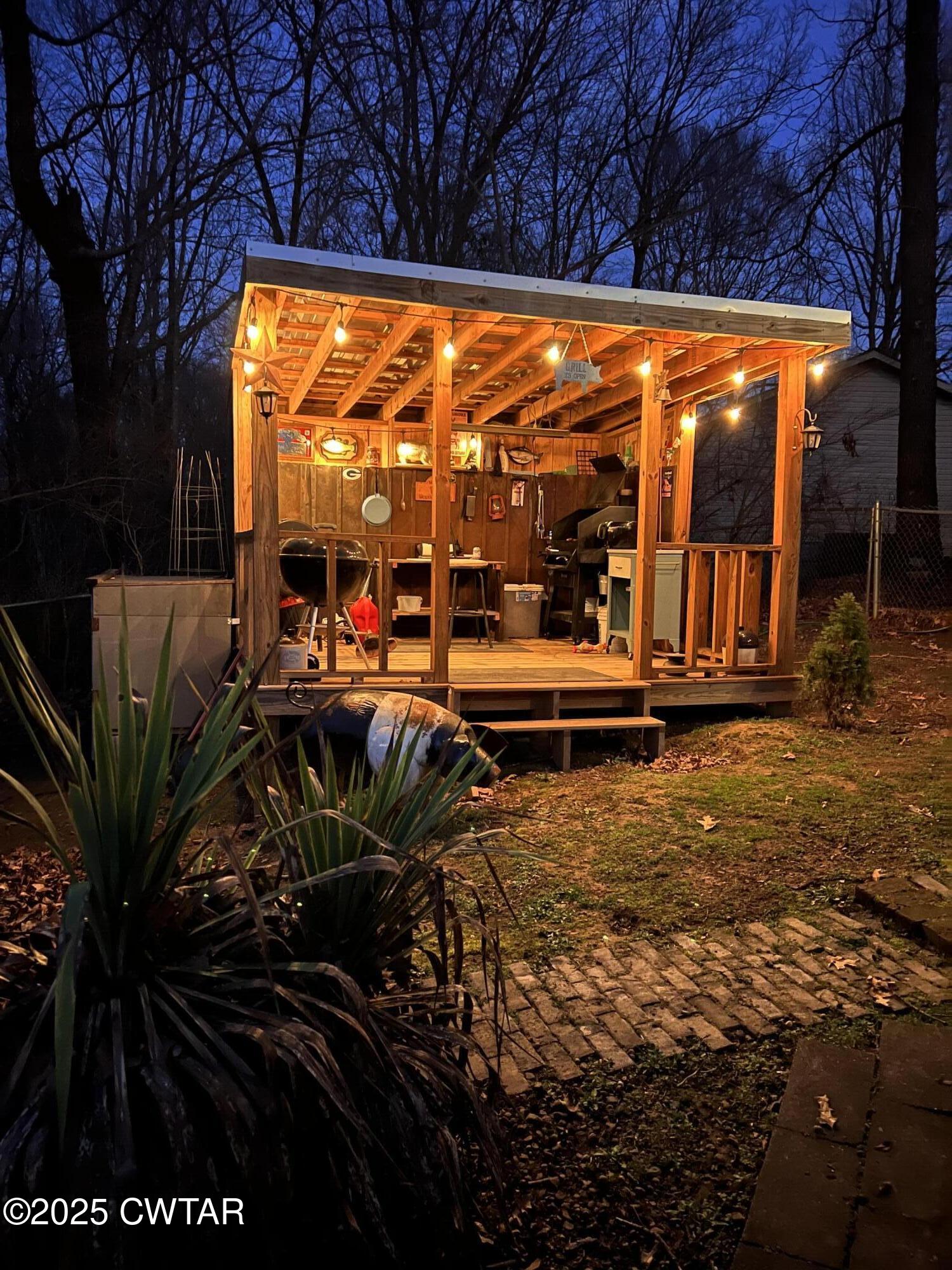 311 Elizabeth Circle Lexington, TN 38351 - Photo 22 of 23 a view of swimming pool with outdoor seating