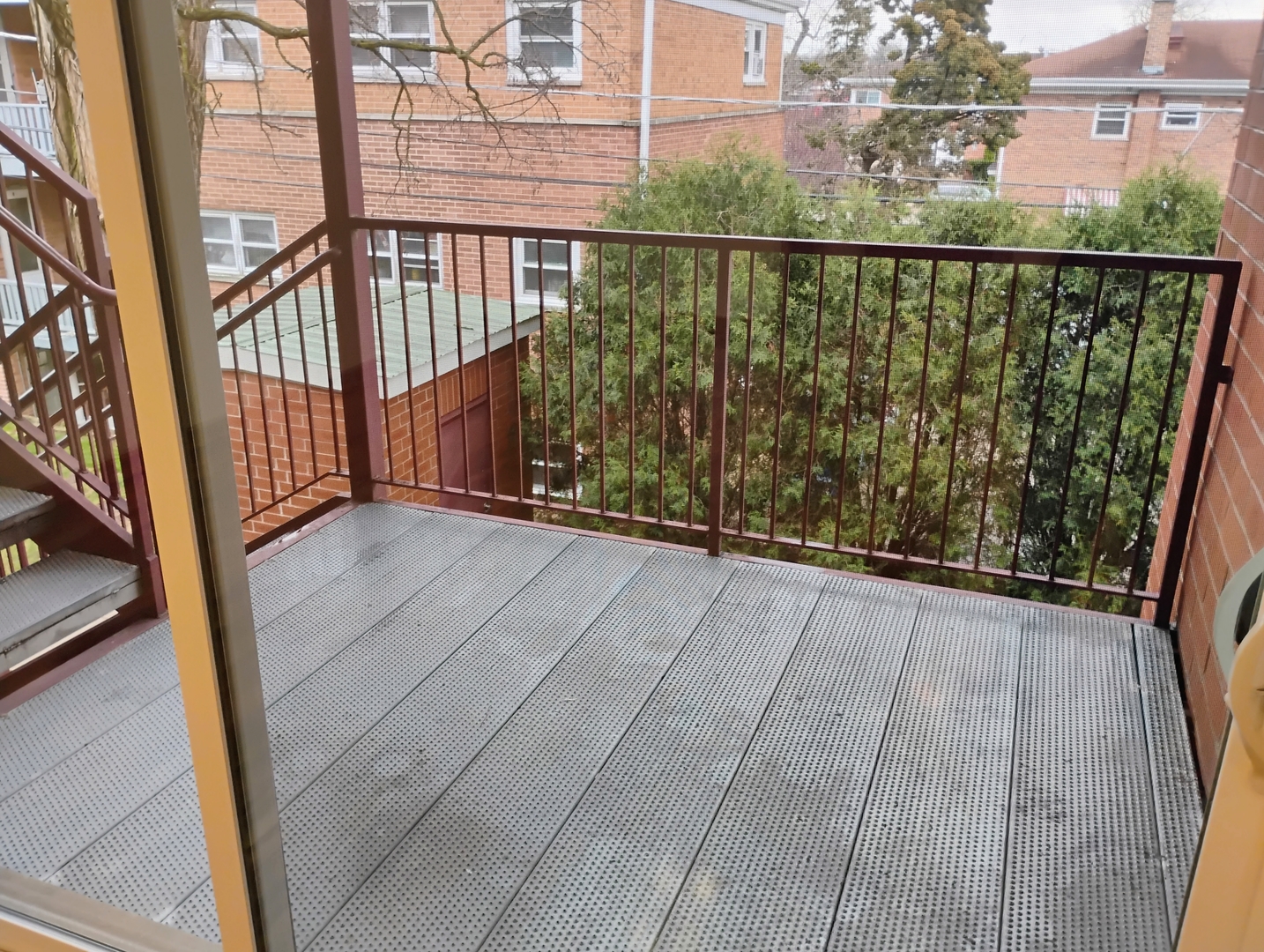 397 Alles Street, Unit 2 Des Plaines, IL 60016 - Photo 7 of 23
