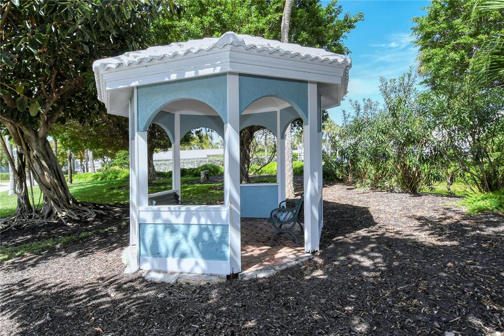 3530 Mistletoe Lane Longboat Key, FL 34228 - Photo 49 of 55 Gallery Image 49