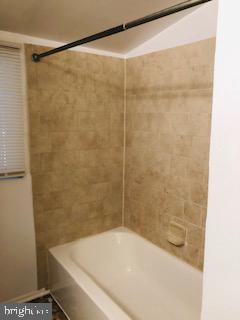 4726 Duncannon Road Baltimore, MD 21208 - Photo 7 of 11
