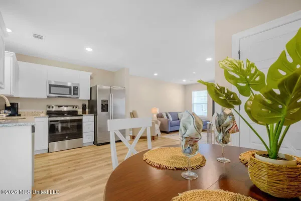 $2,900 | 122 Coral Breeze, Biloxi, MS 39531