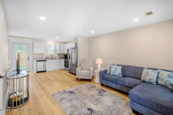 $2,900 | 122 Coral Breeze, Biloxi, MS 39531