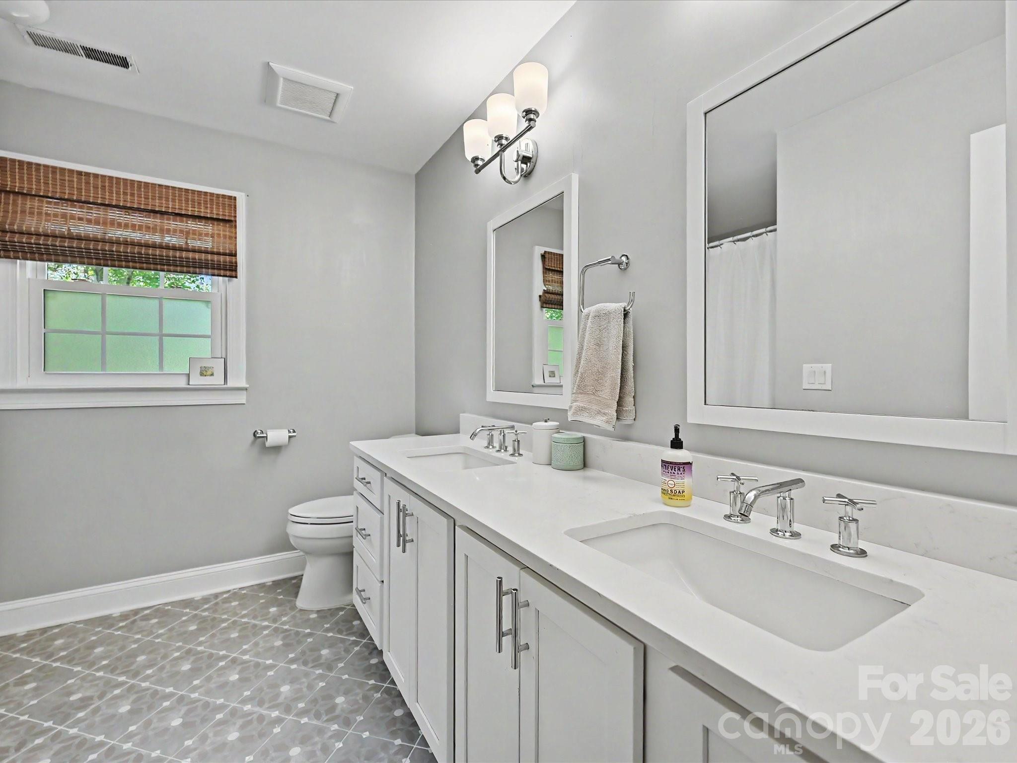 6304 Dovefield Road Charlotte, NC 28277 - Photo 25 of 36 Gallery Image 25