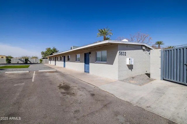 a view of a house with a garage