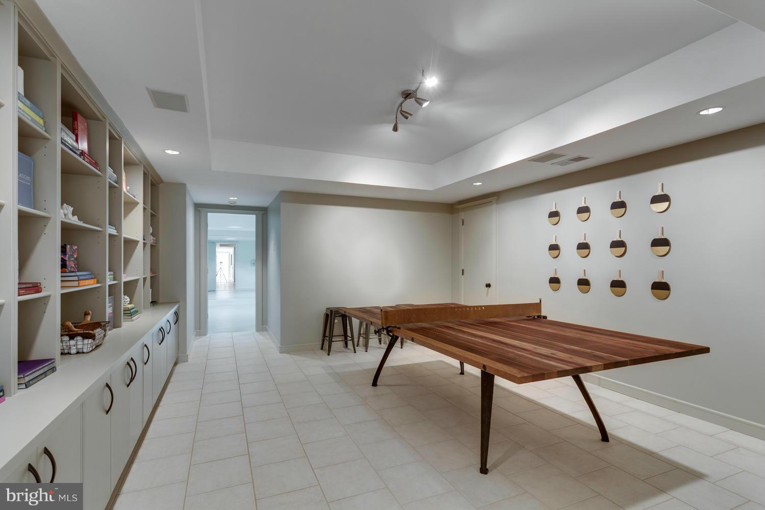 1300 Ranleigh Road McLean, VA 22101 - Photo 22 of 30 a room with furniture