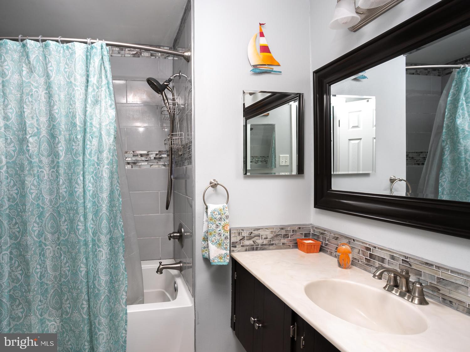 221 Paddock Way Delran, NJ 08075 - Photo 29 of 32 Gallery Image 29