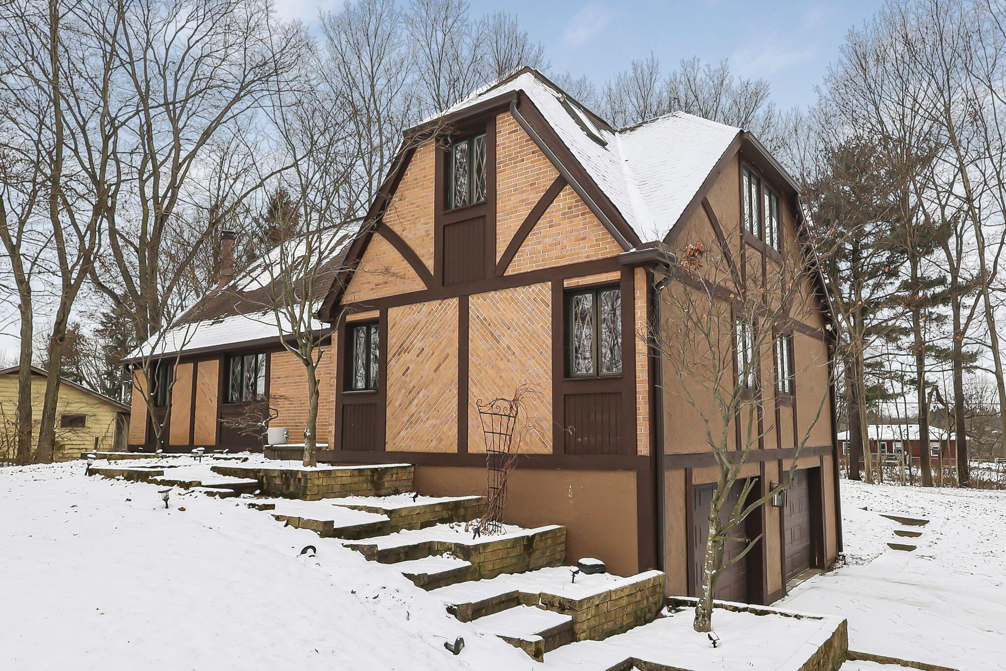 7490 South Section Line Road Delaware, OH 43015 - Photo 2 of 51 6-web-or-mls-G02A0125 (3) - Copy