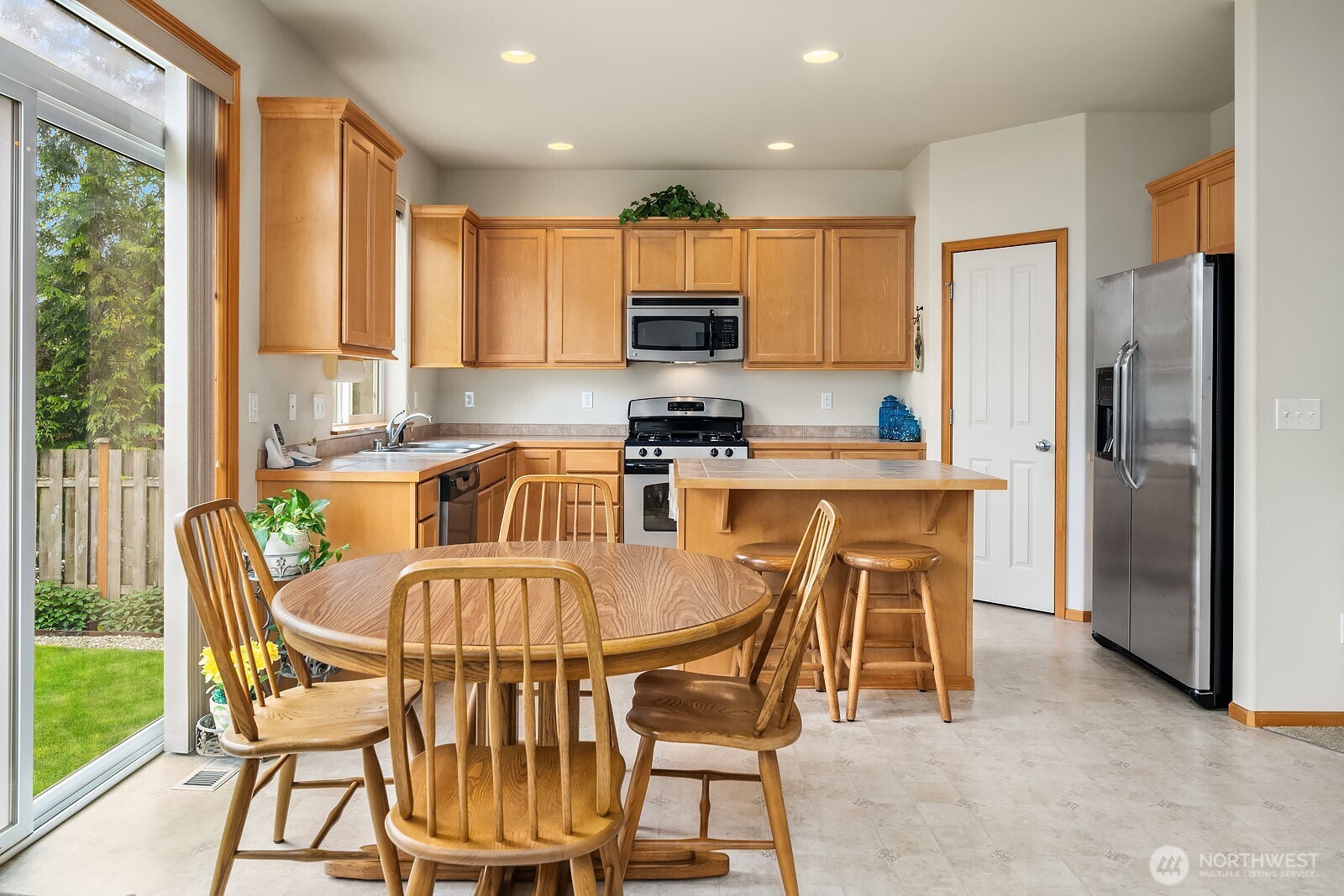 21422 112th Avenue Southeast Kent, WA 98031 - Photo 14 of 26