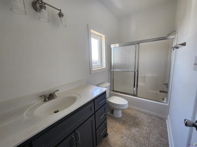 $490,000 | 411 Admiral Craik Drive, Unit 7, Grand Isle, LA 70358