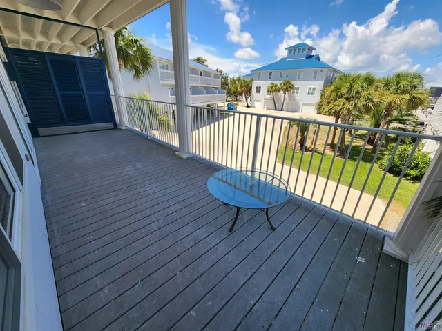 $490,000 | 411 Admiral Craik Drive, Unit 7, Grand Isle, LA 70358