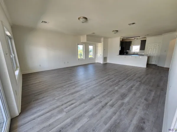 $490,000 | 411 Admiral Craik Drive, Unit 7, Grand Isle, LA 70358